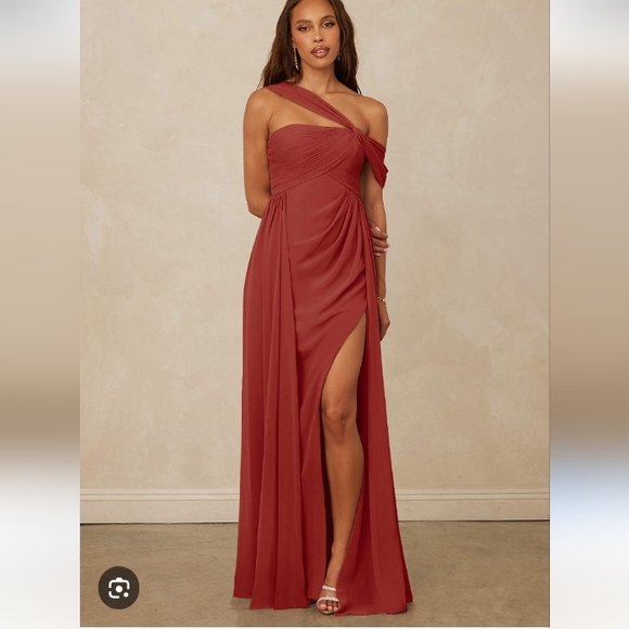 Christian Siriano Dresses & Skirts - Christian Siriano for Azazie Draped One Shoulder Gown Formal Women's Size 18